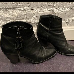 Stuart Weitzman leather ankle boots w/tassels